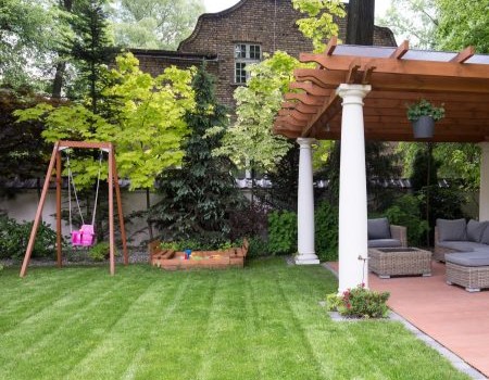 Spring Lawn Care Checklist for Louisville Homeowners